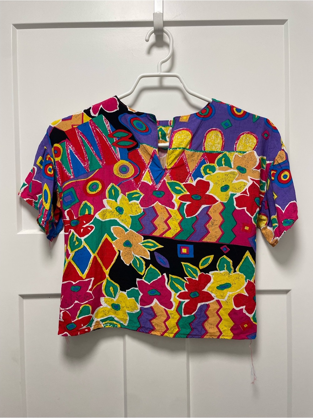 Vintage 90s Vibrant Multicolor Floral Geometric Cropped Top